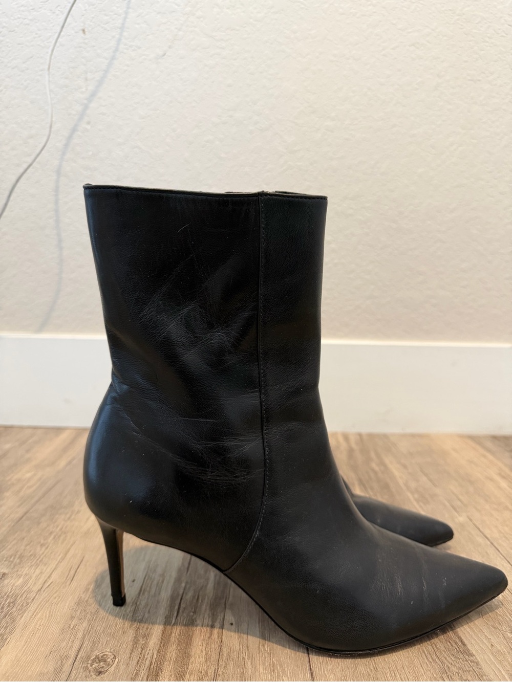 Schutz Classic Black Pointed-Toe Stiletto Ankle Boots Original Price $178 Women - Picture 2 of 3